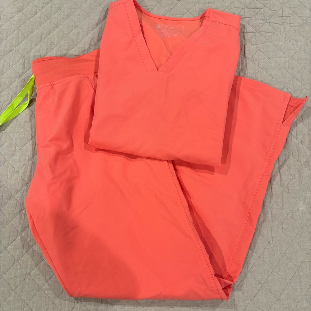 Hot Coral Figs scrub set